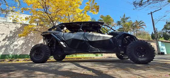 CAN-AM MAVERICK X3 TURBO 